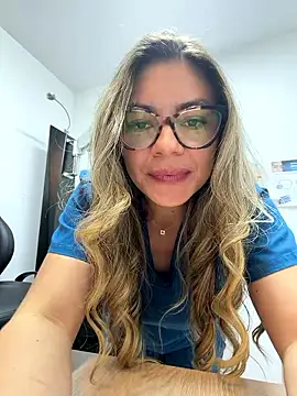 alicee16 live sex cam