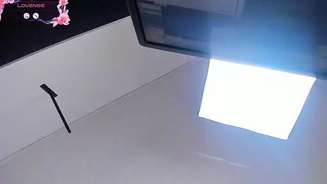 _tinyrose_'s cam snapshot