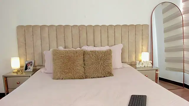 Sophie_Restrepo's cam snapshot