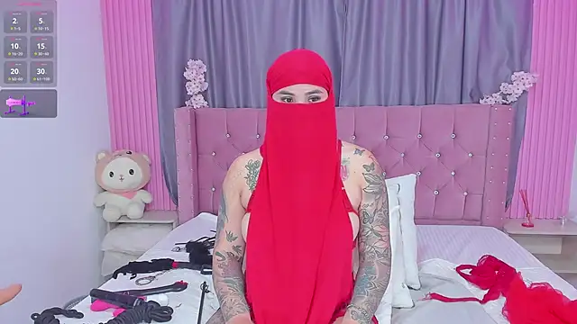 Nayla-Mouna's cam snapshot