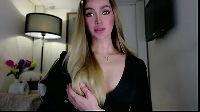 Anna_HollyDoll live sex cam