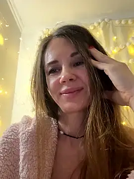 LucieMack live sex cam