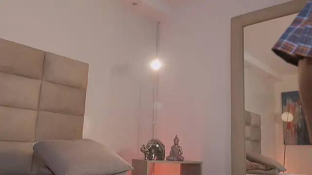 emma_brooks1's cam snapshot