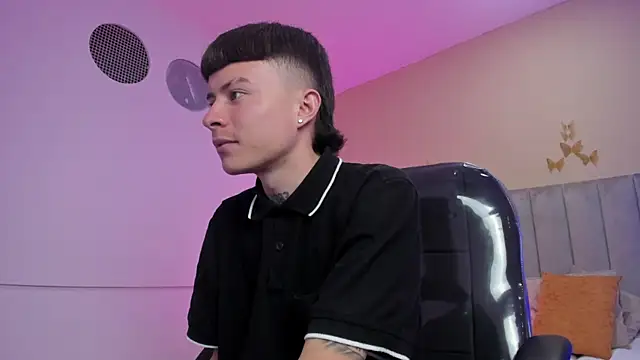 Nascary_Fox's cam snapshot