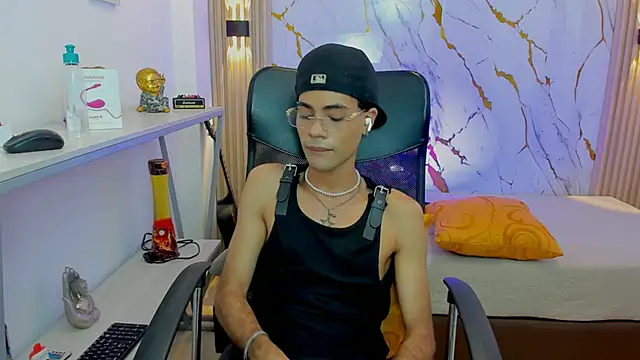 JacobBlackwell_'s cam snapshot