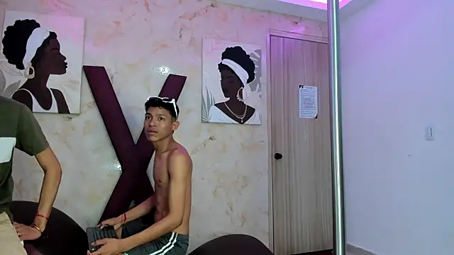 EMPIRE_BOYS1's cam snapshot