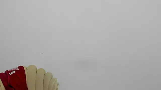 SkinnyGirl_28's cam snapshot