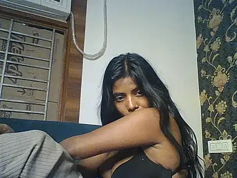 eleven_hotti live sex cam