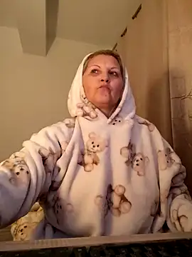 Divineblond live sex cam