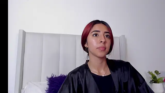 Mirandaa_Rogers's cam snapshot