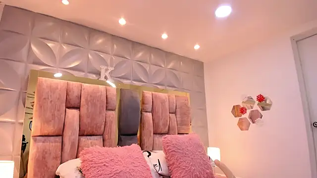 Charlotte_Ice1's cam snapshot