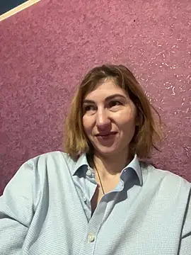 _Crystal_2's cam snapshot