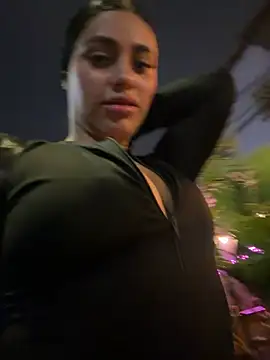 AlannaEvons live sex cam