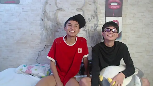 axel_milo_kairo_and_noa live sex cam