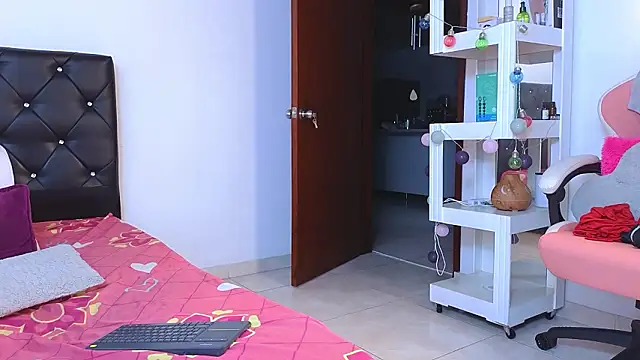 tatiana_big_ass_boobs's cam snapshot