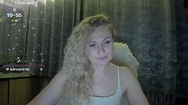 LanaLight_x's cam snapshot