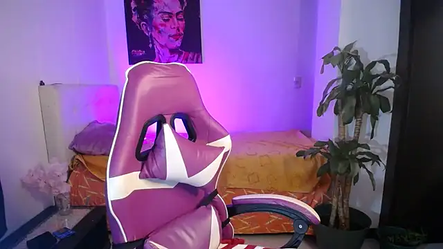 esmeraldaa230's cam snapshot