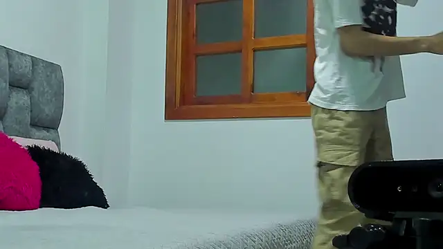 Alexxus_Smith live sex cam