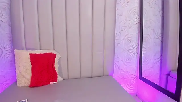 yourGirlfriend_18_ live sex cam