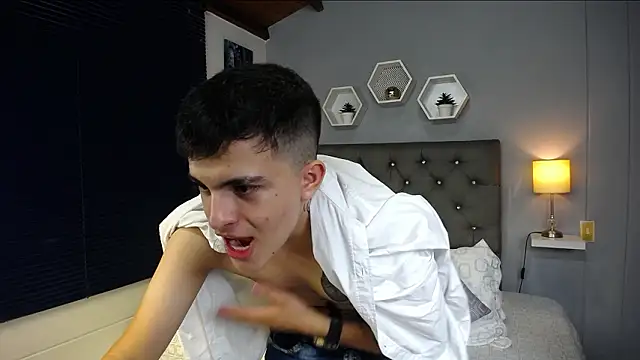 massimo_greco_'s cam snapshot