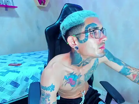 Boy_tatto77's cam snapshot