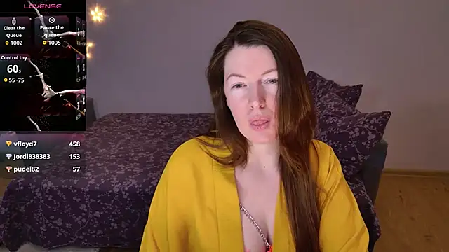 Kira_land live sex cam