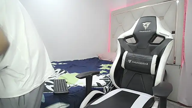 Big_boyss_'s cam snapshot