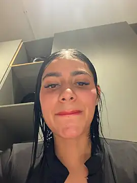 AlannaEvons live sex cam