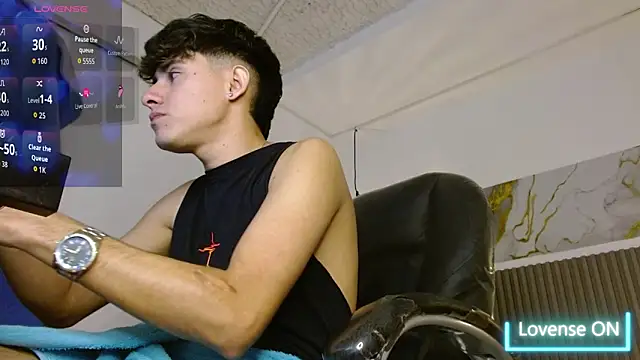 Dyla_n18's cam snapshot