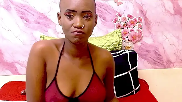 EbonyOlive69's cam snapshot