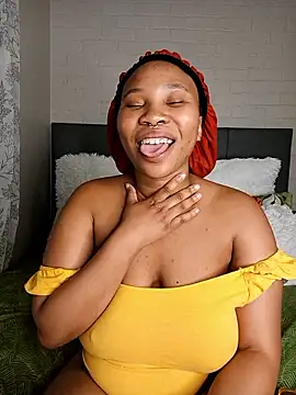 DrippinCaramelCutie's cam snapshot