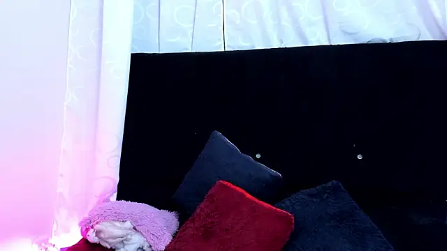 queen_salomme's cam snapshot