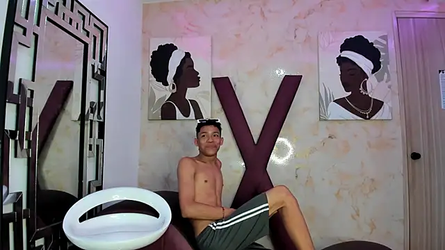 EMPIRE_BOYS1's cam snapshot