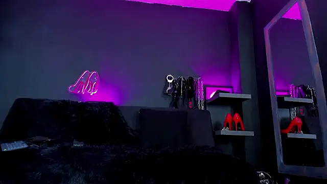 DelaneyStone's cam snapshot