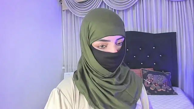 Uzra_hayed live sex cam