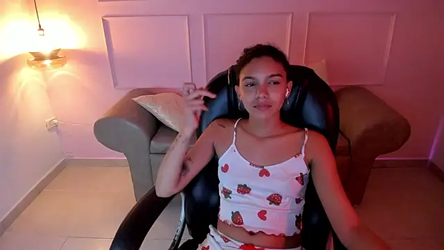 aitana_kahlo's cam snapshot