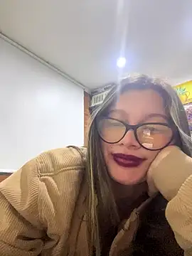 KoraSweett's cam snapshot