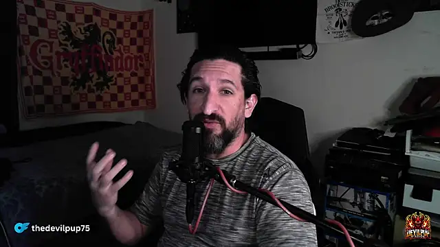 DevilPup75_'s cam snapshot