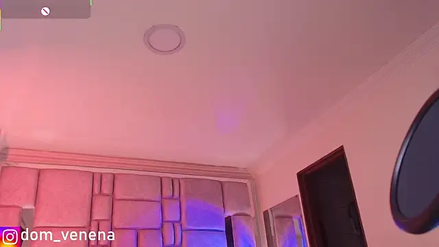 Dom_venena live sex cam