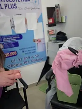 Madisson-04_'s cam snapshot