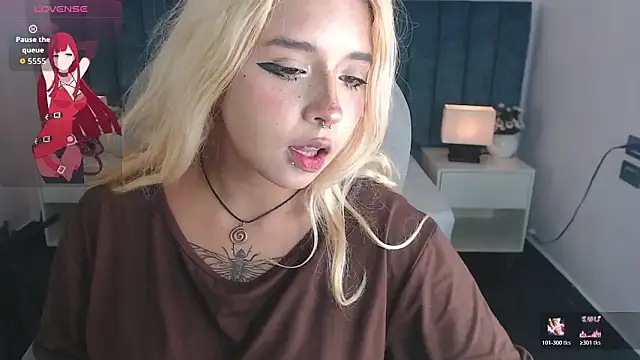 april_bunnyy's cam snapshot