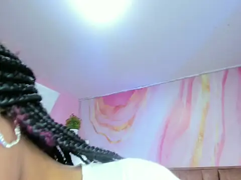 alix_noa's cam snapshot