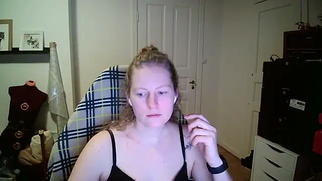 Girlnina-1995's cam snapshot