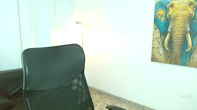 maiki18_ live sex cam