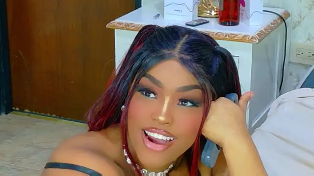 TianahGlow's cam snapshot