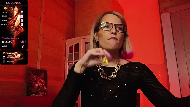 Lady_Shine's cam snapshot