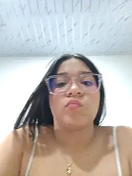 -VICKKY live sex cam