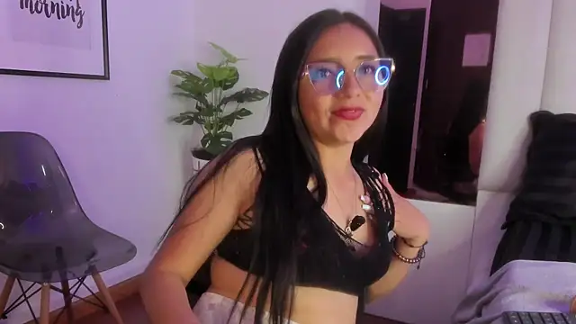 Mara_Wolf01's cam snapshot