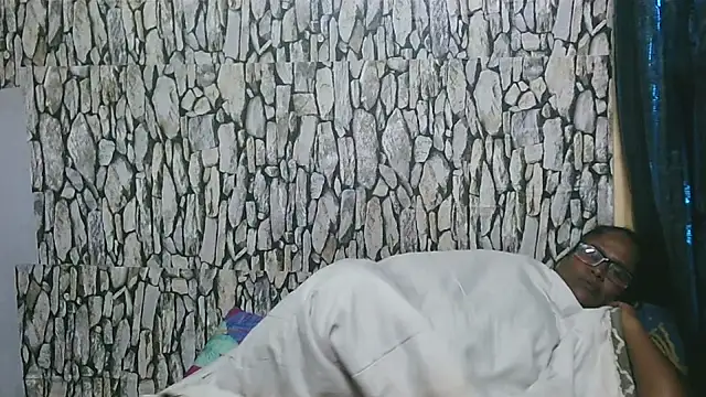 Exotic_indian95's cam snapshot