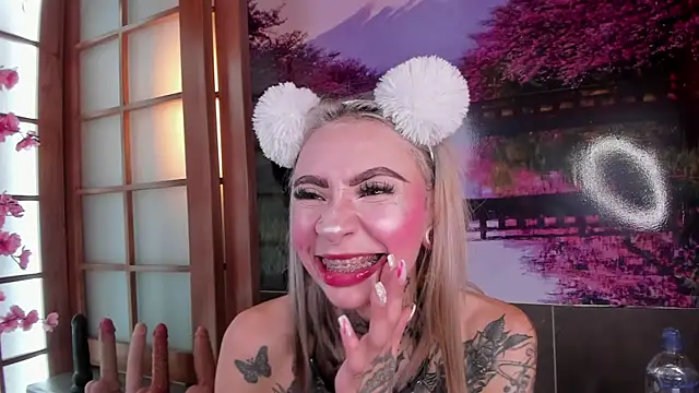 miss___angel's cam snapshot